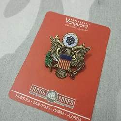 Pin insignia águila presidencial dorada tipo broche militar