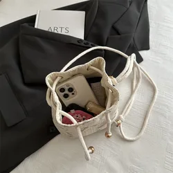 Bolso bandolera tipo cubo de cordón tejido paja para mujer verano
