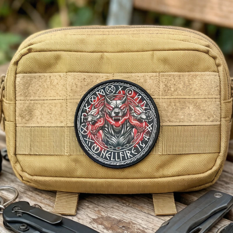 Hellfire Cerberus parche táctico velcro lobo triple mitología nórdica - imagen 4