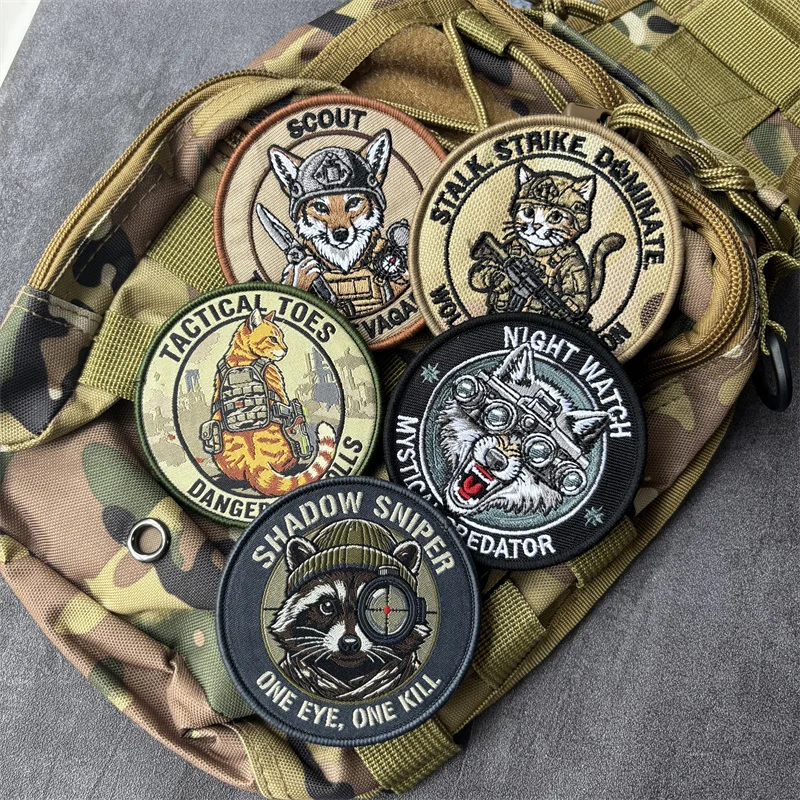Parche táctico bordado lobo – Insignia moral MOLLE para mochila y brazalete