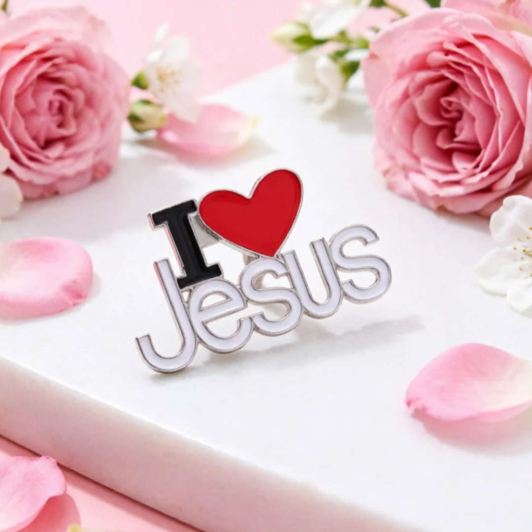 Pin esmaltado I Love Jesus con corazón rojo – Insignia religiosa - imagen 2