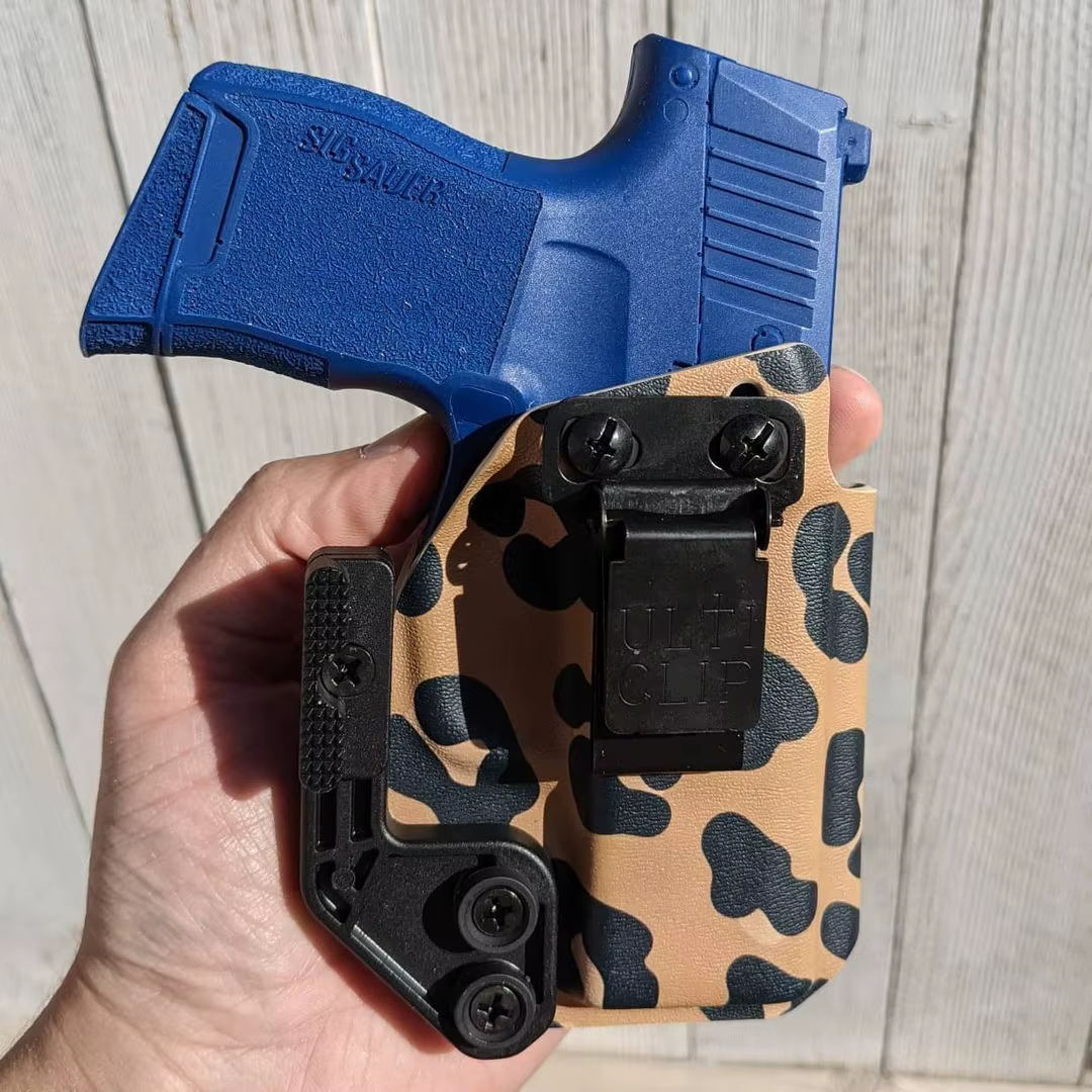 Abrazaderas K y Kydex para fijación en cinturón