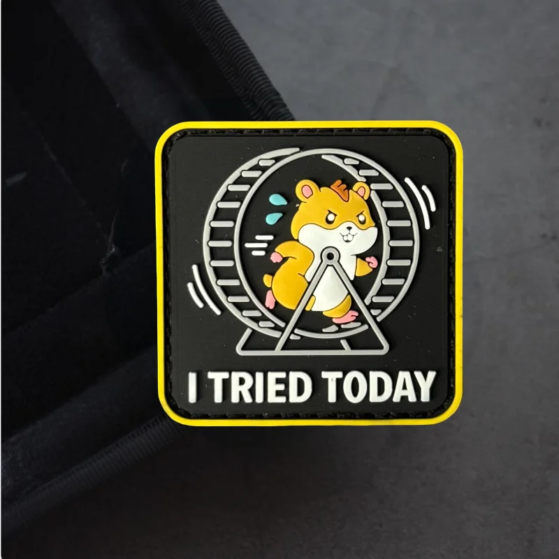 Parche PVC “I'm Tired Today” con hámster y cierre de gancho y bucle