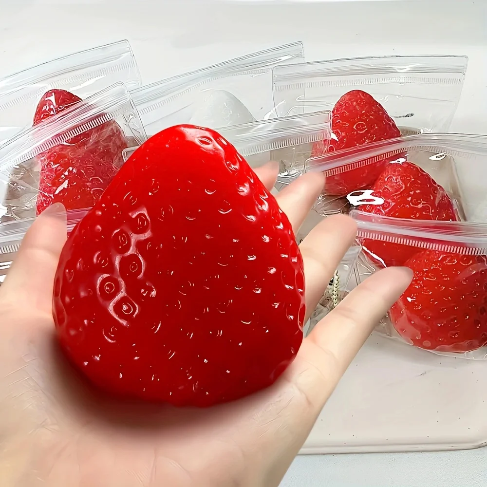 Juguete sensorial fresa de peluche, fruta para niños y fiestas - imagen 4