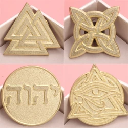 Broches esmaltados dorados símbolo nórdico bohemio para cazadora