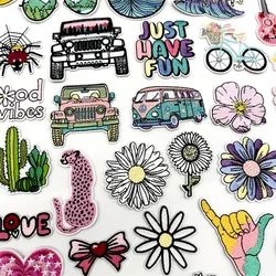 Parche bordado termoadhesivo flores dibujos animados para ropa