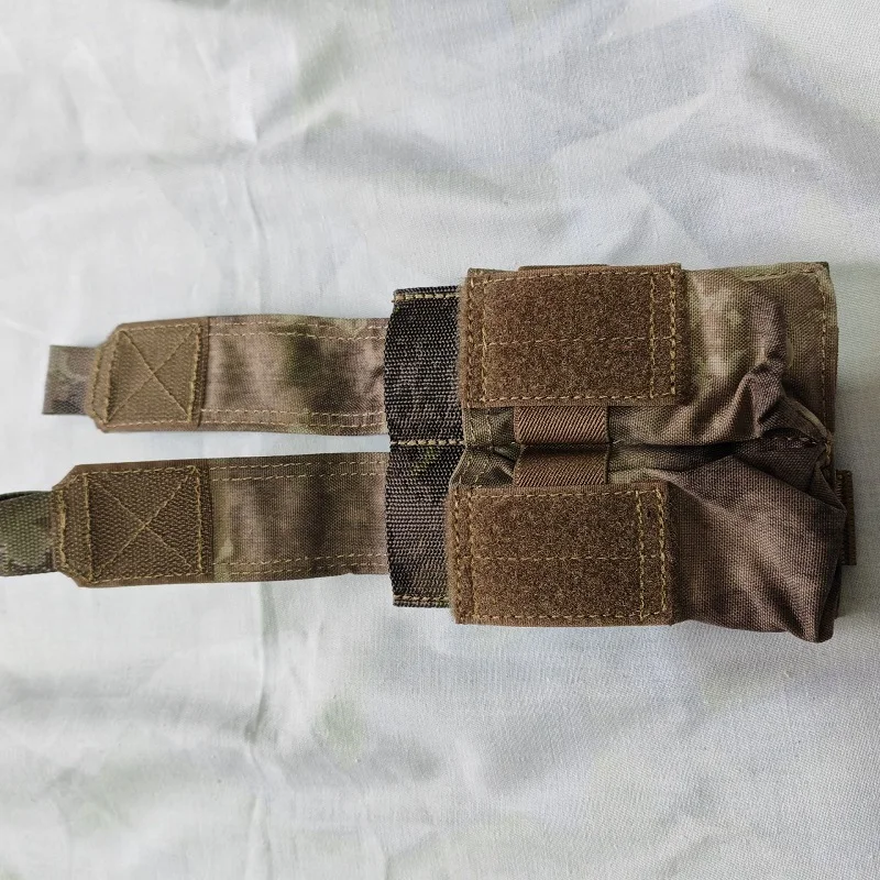Portacargadores MOLLE 9mm para cargadores de pistola - imagen 3