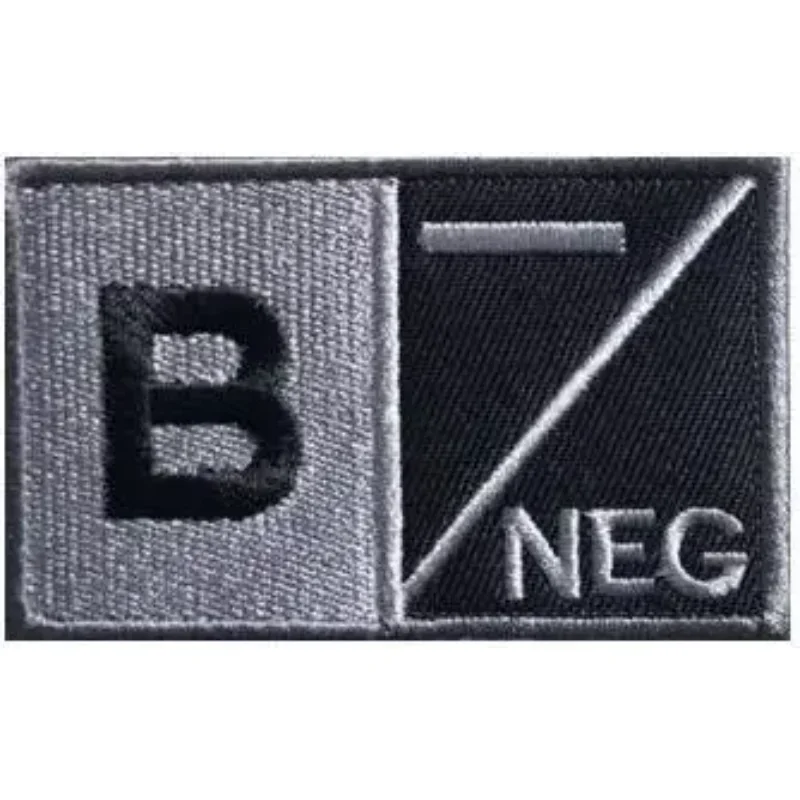 Parche táctico de primeros auxilios gancho y bucle bordado negro/gris - imagen 4