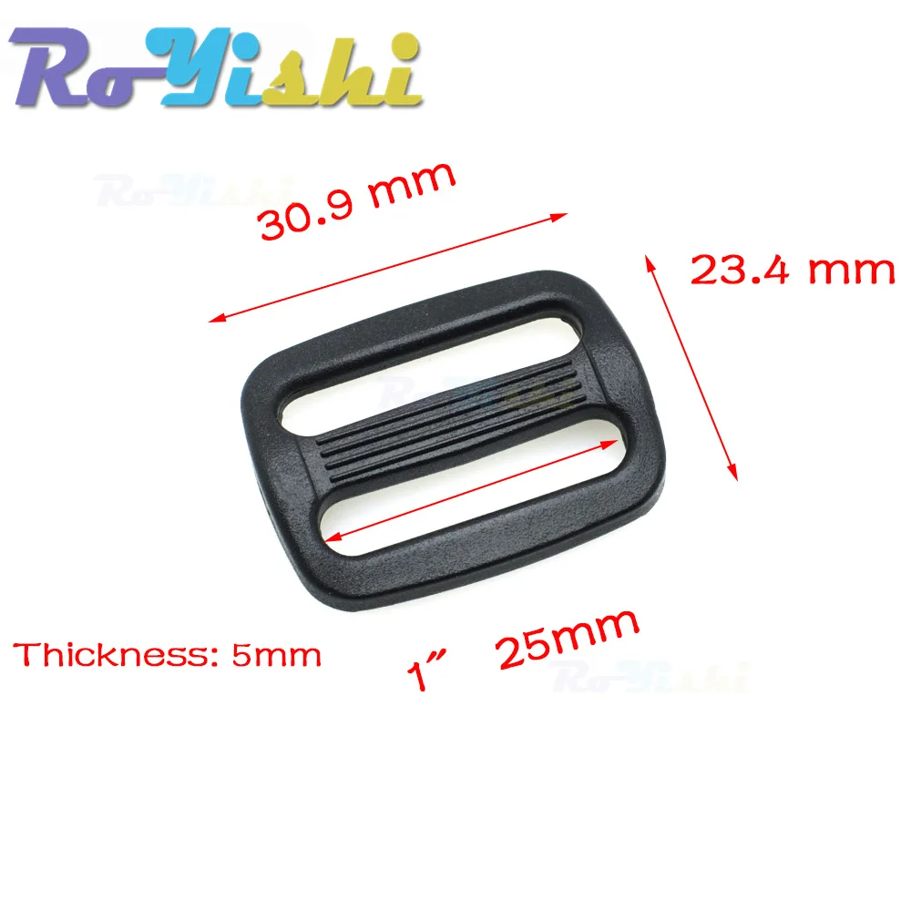 Hebilla tri‑glide en detalle mostrando el mecanismo de ajuste