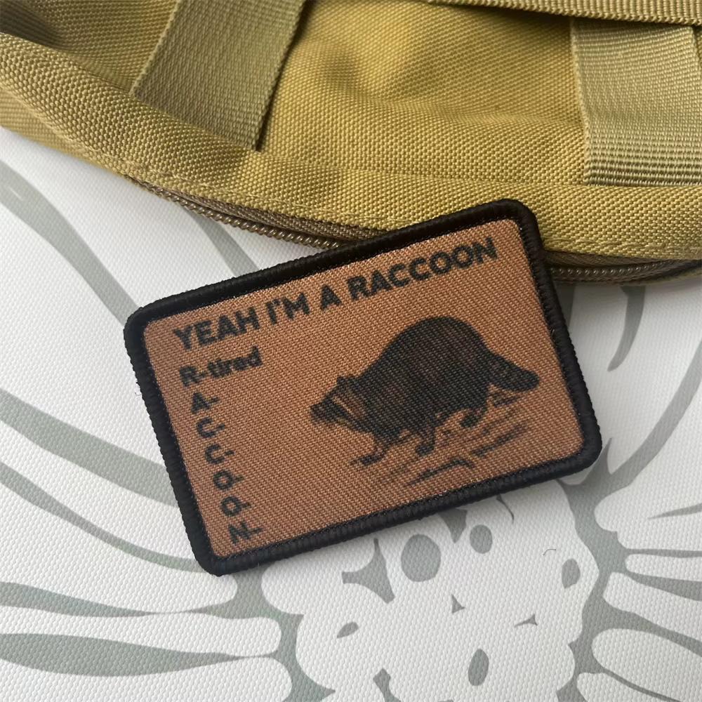 Parche tactico insignia moral cansada mapache - Velcro para mochila - imagen 5