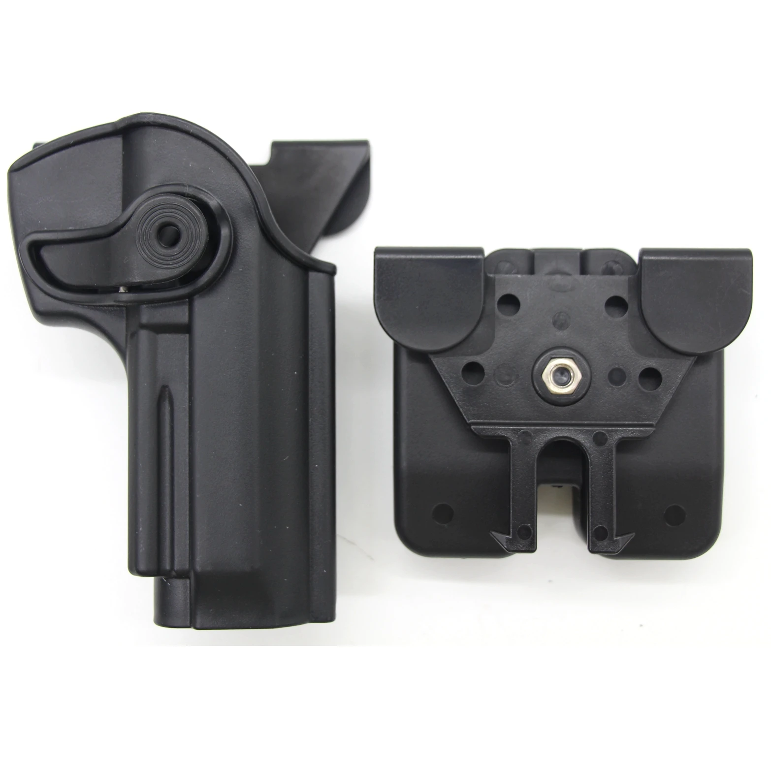 Pistolera en entorno exterior