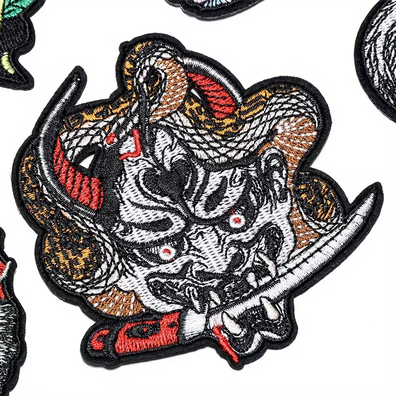 Parche bordado Hannya Oni termoadhesivo militar para mochilas y ropa - imagen 2