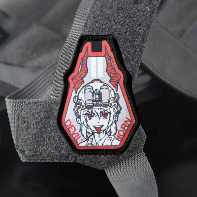 Parche aplicado en mochila táctica