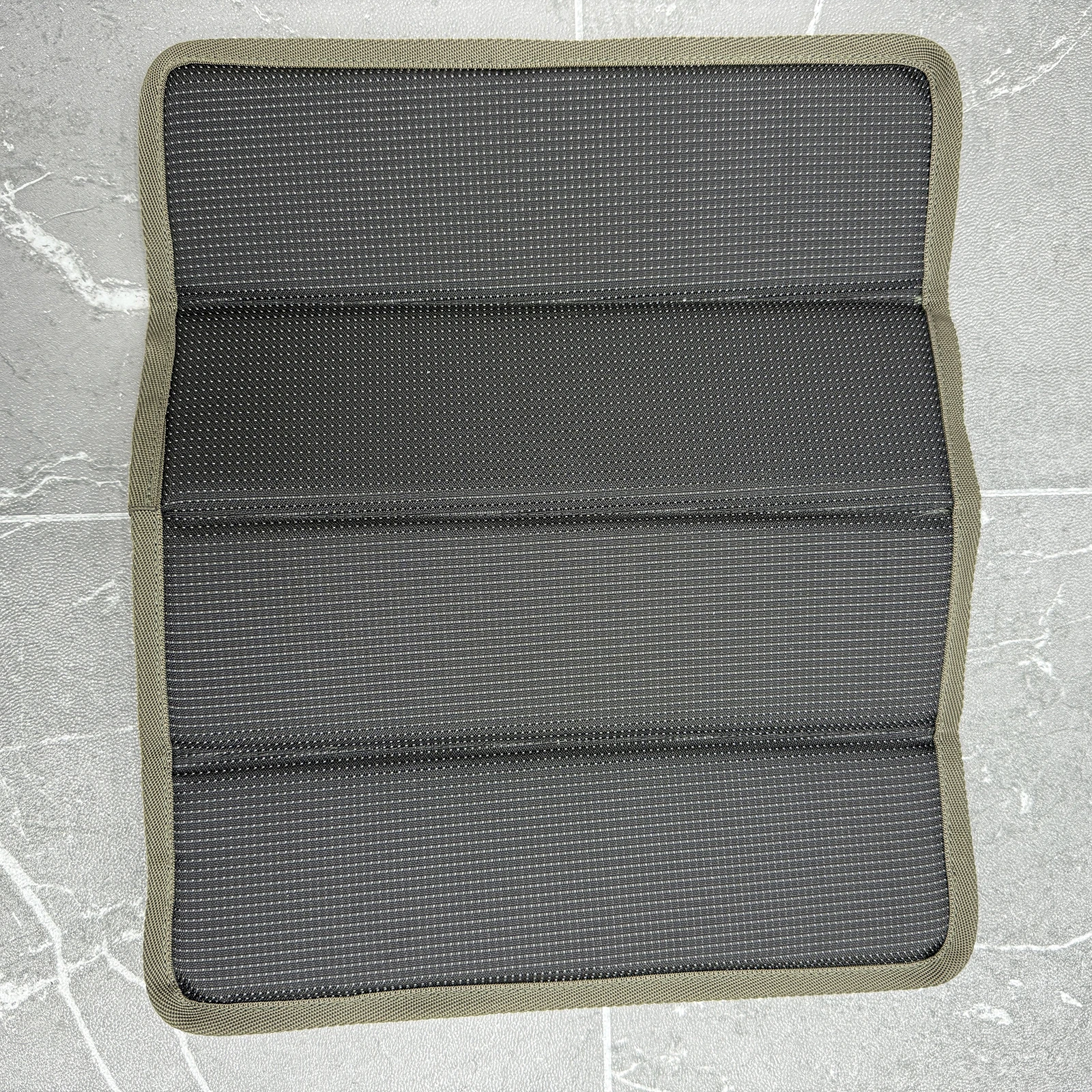 Colchoneta plegable EVA impermeable para camping y senderismo - imagen 5
