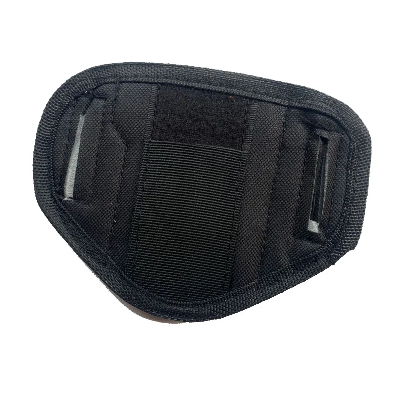 Detalle de retención y acceso con rotura para el pulgar