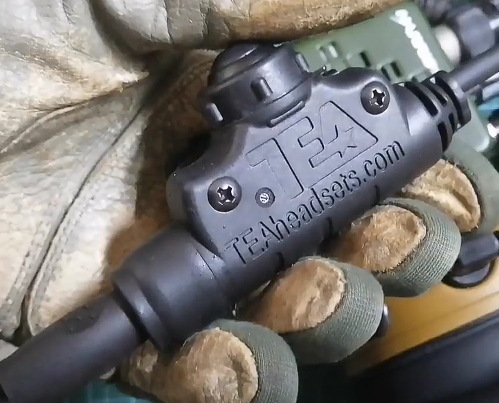 PTT táctico cable corto resistente al agua y cancelación de ruido - imagen 2