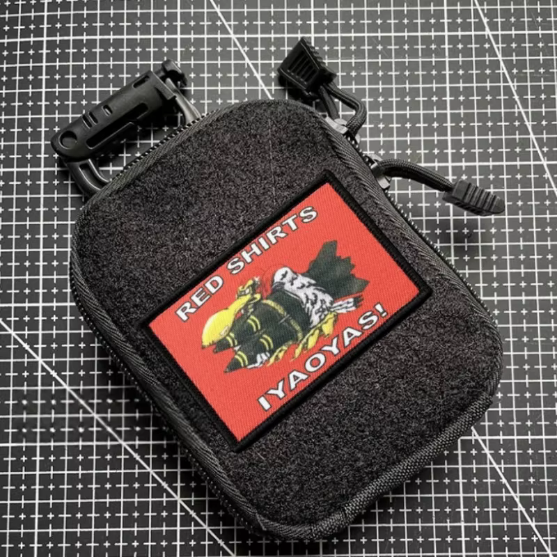 Parches tácticos IYAOYAS insignia moral camisas rojas con velcro - imagen 4