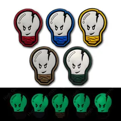 Parche adhesivo PVC bombilla de dibujos brillante negro para ropa