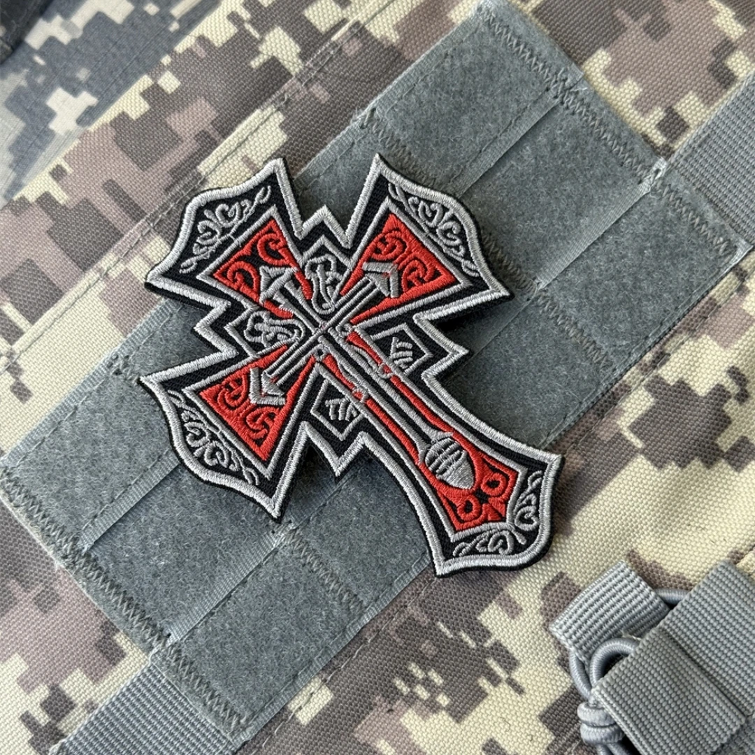Parche táctico Cruz Templaria con velcro para ropa y mochila - imagen 4