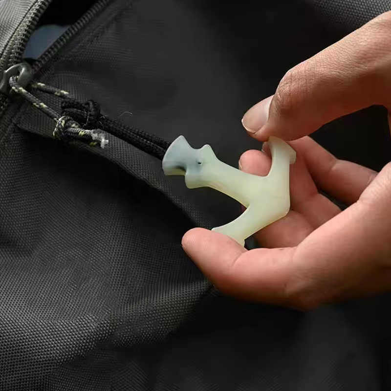 Tirador de cremallera táctico con cordón ancla para bolso y mochila - imagen 5