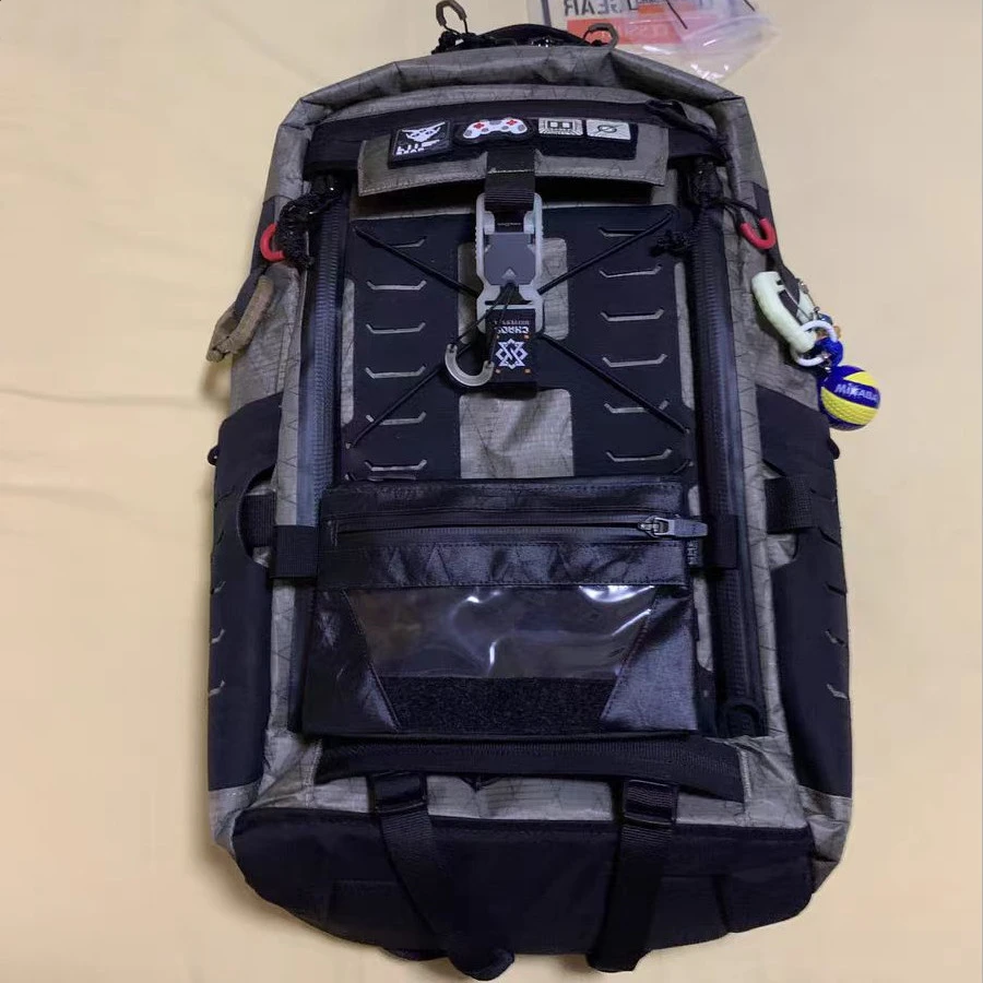 Hebilla táctica MOLLE V liberación rápida luminosa 38 mm para mochila - imagen 3