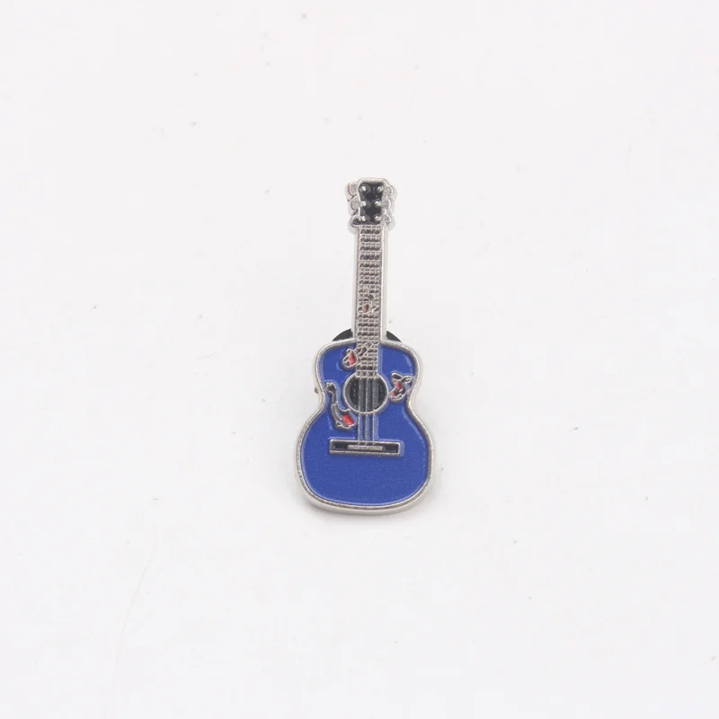 Pin esmaltado guitarra acústica azul vintage – Broche retro musical - imagen 3