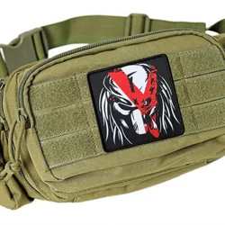Parche táctico máscara demonio con velcro para brazalete