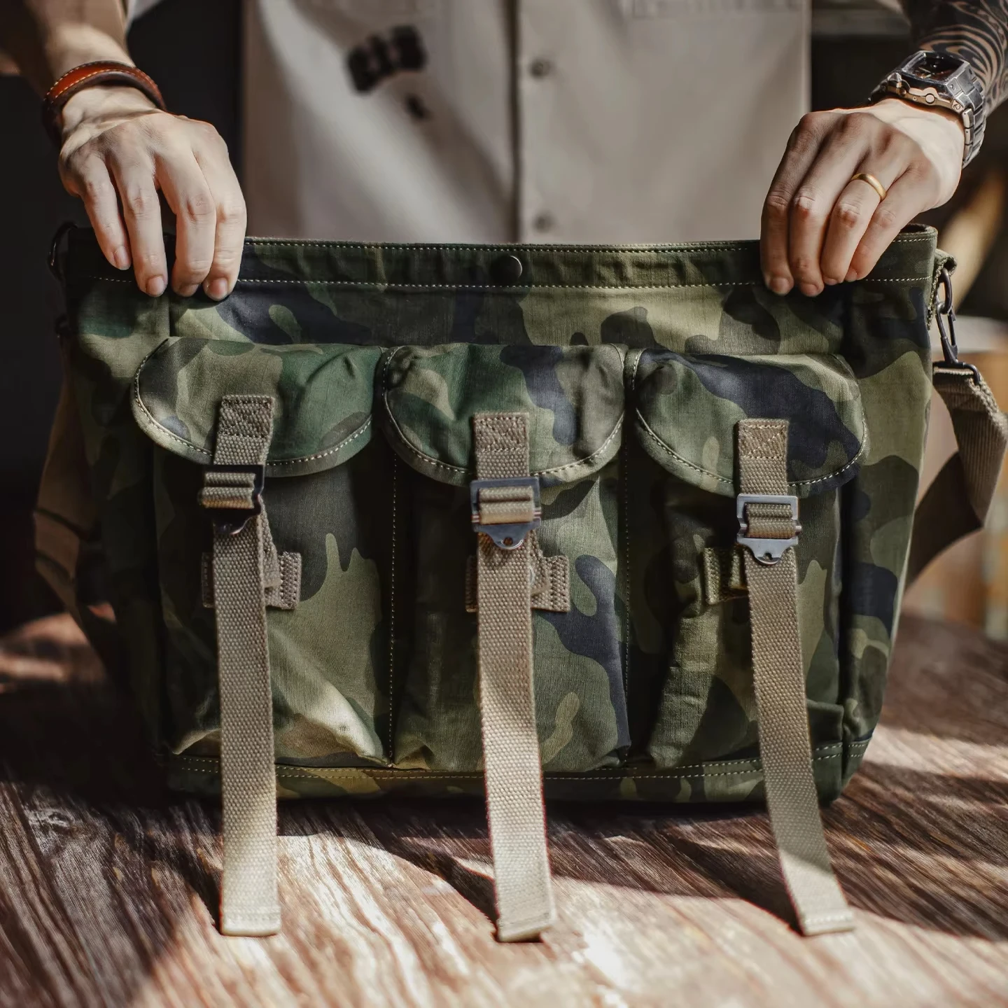Bolsa táctica bandolera de gran capacidad para exterior y tiro - imagen 5