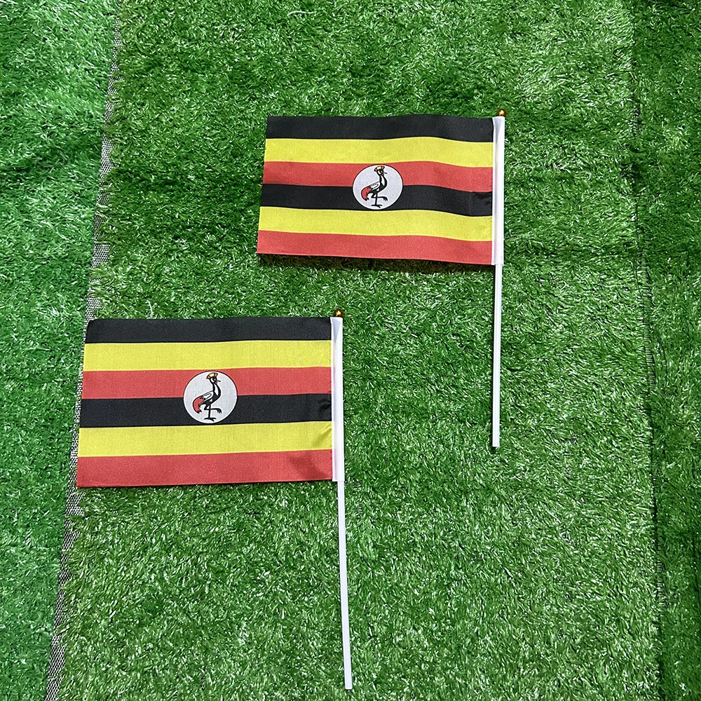 Bandera de Uganda mano en poliéster con asta plástica - imagen 4