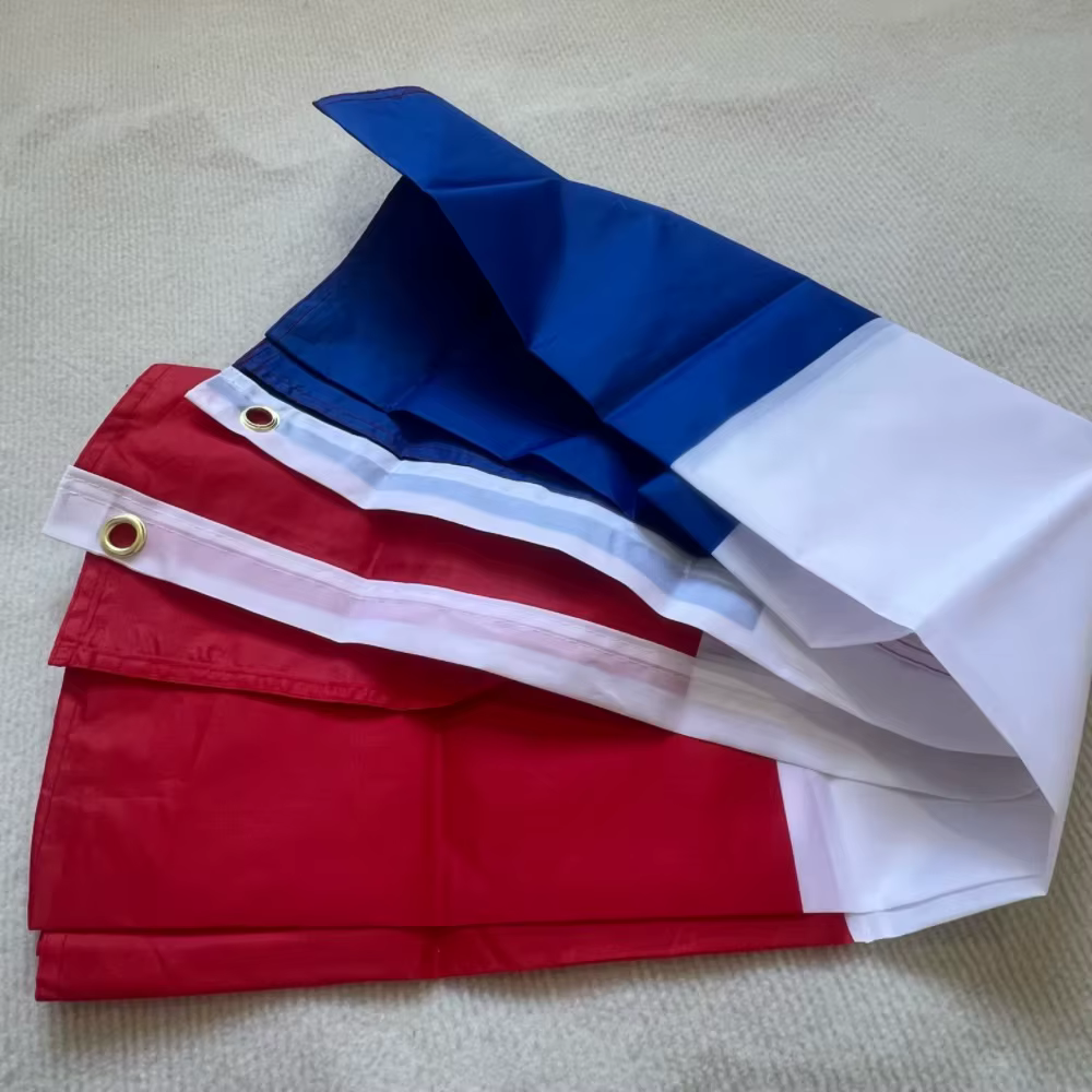 Bandera colocada en exterior