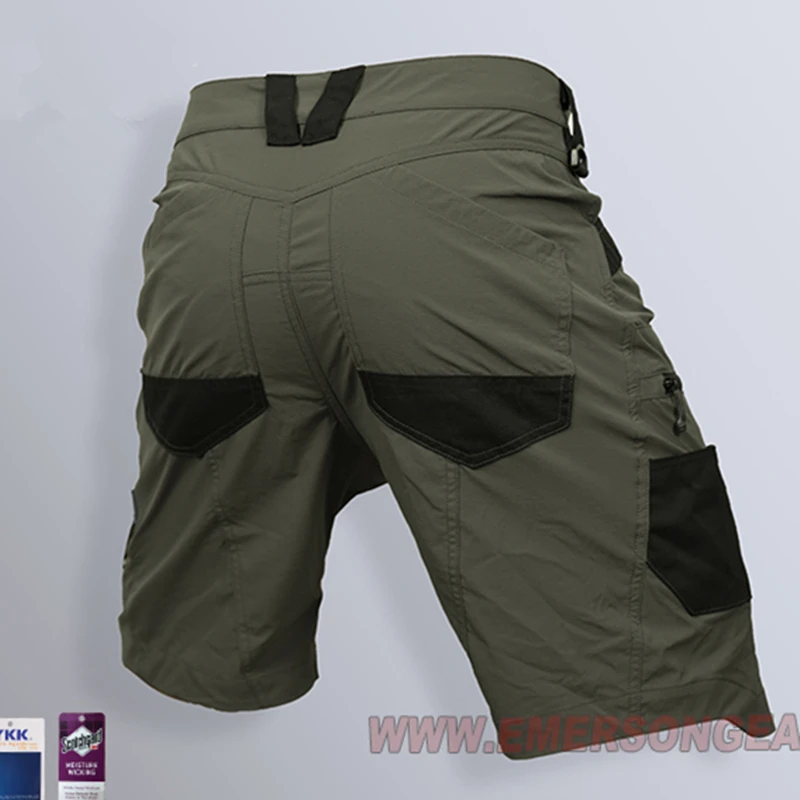 Pantalones cortos tácticos Emersongear Mastiff verde militar listos para el día a día