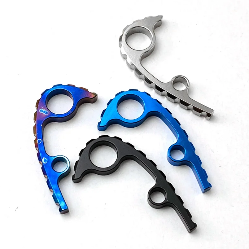 Espaciador trasero titanio dorado Spyderco Para3 C223 - imagen 3