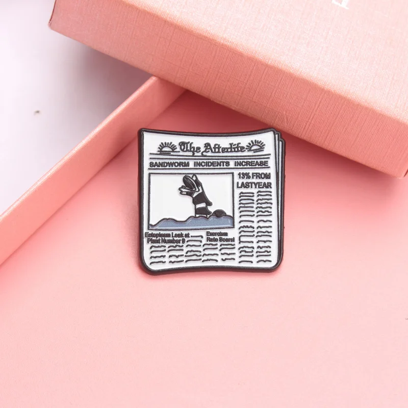 Pin esmaltado humor gótico de periódico El Mundo de los Muertos - imagen 2