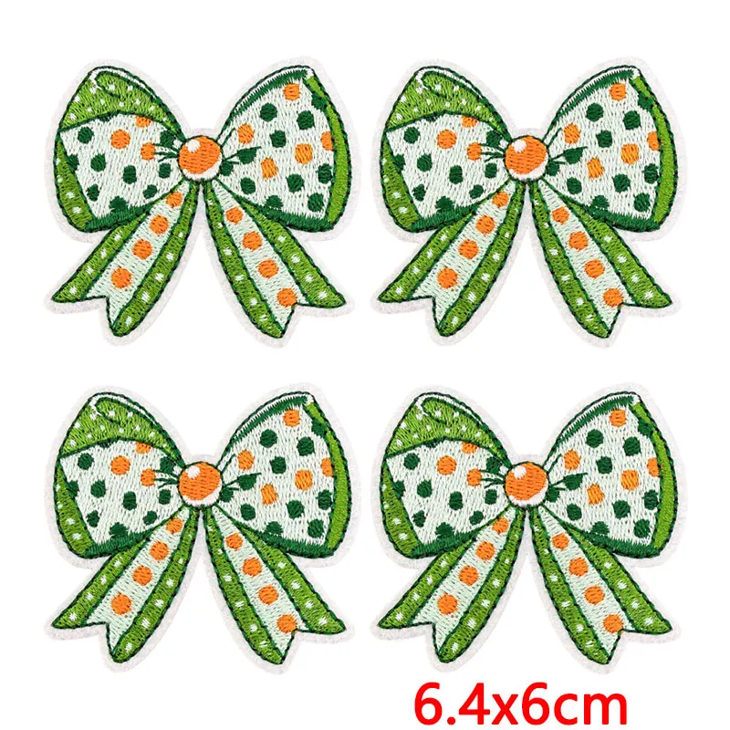 Parche bordado trébol verde termoadhesivo para ropa y festivas - imagen 3