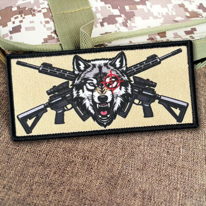 Parche táctico Lobo Solitario cruces de rifle retícula roja velcro - imagen 3