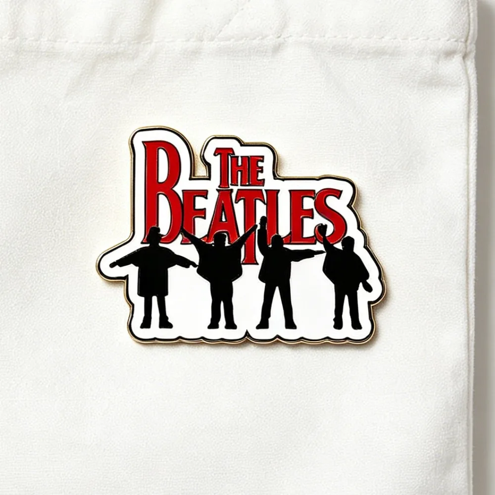 Pin esmaltado clásico The Beatles – broche para chaqueta y mochila - imagen 2