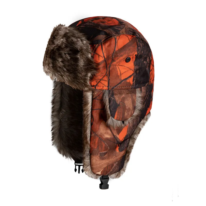 Detalle del tejido y costuras del gorro de camuflaje