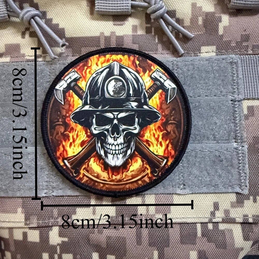 Parche táctico bomberos hachas cruzadas con Velcro para casco - imagen 5