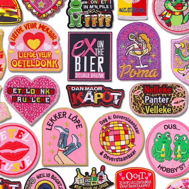 Parche bordado rana rosa estilo Oeteldonk para planchar uniforme - imagen 2