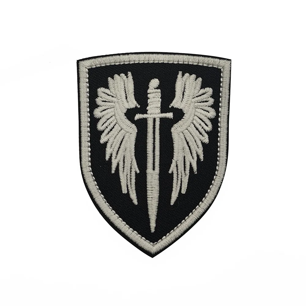 Parche bordado táctico vintage escudo con alas y espada para mochila - imagen 5