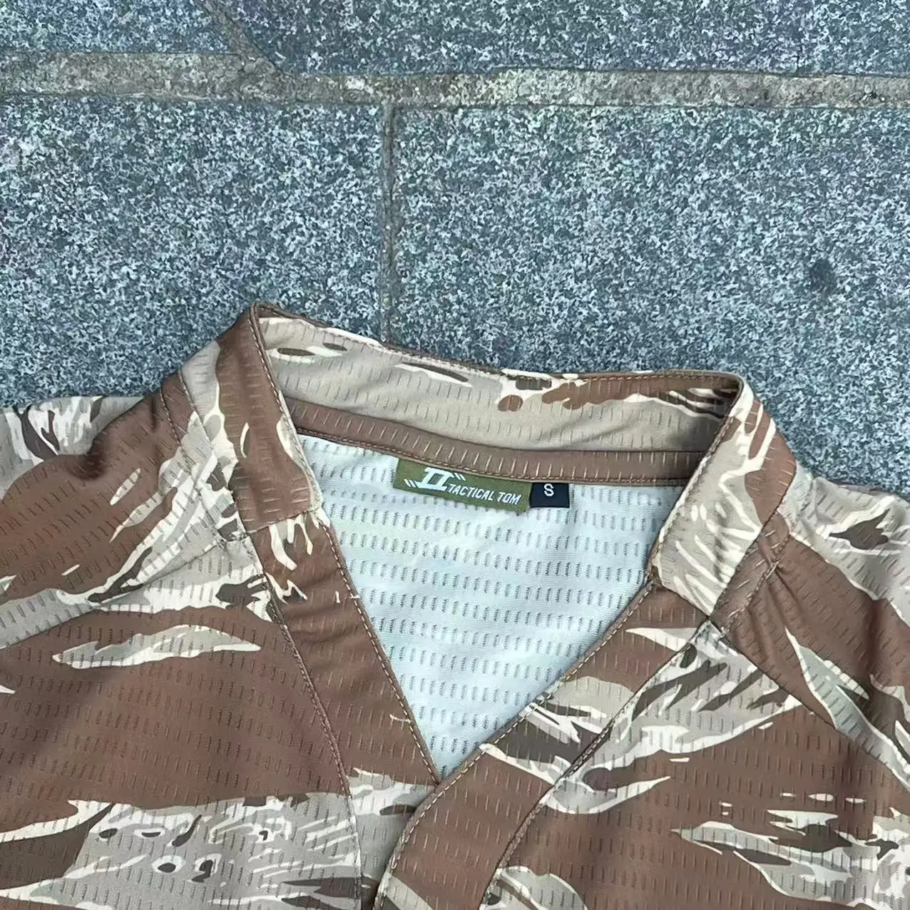 Desert Tiger Spot camiseta táctica secado rápido transpirable cuello V - imagen 2
