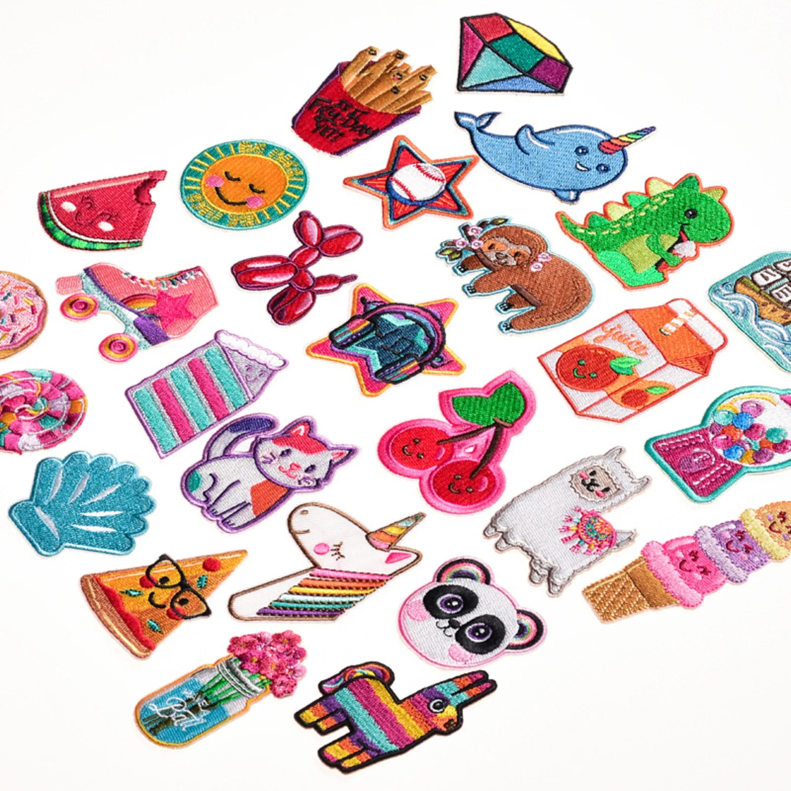 Parches bordados de dibujos animados para coser o planchar - imagen 4