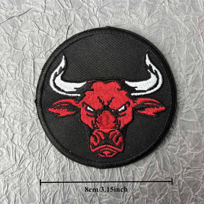 Parche bordado corrida de toro rojo táctico gancho y bucle - imagen 3