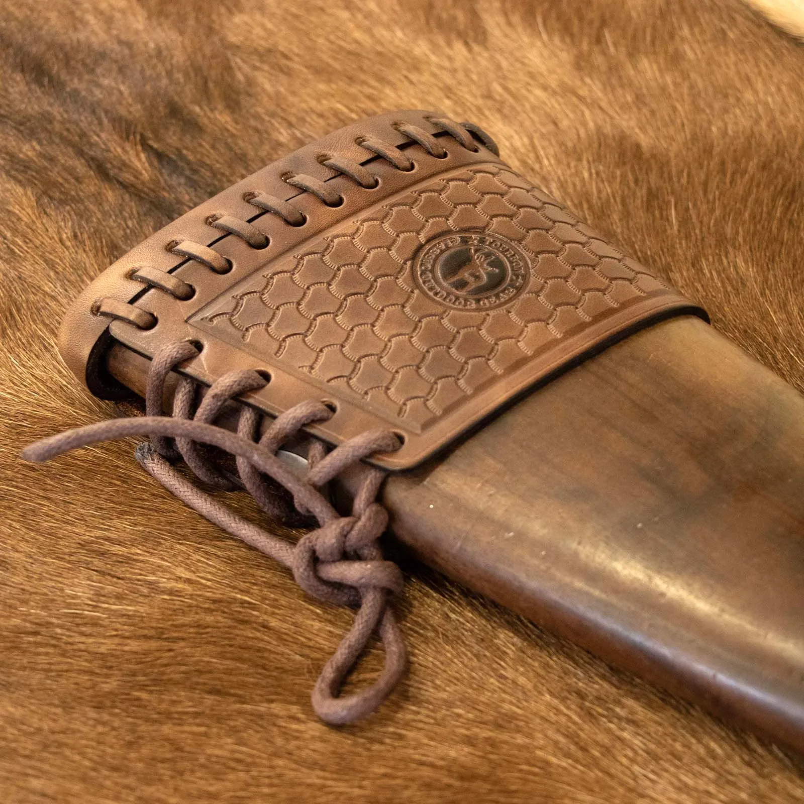 Tourbon Protector de culata de cuero para caza, deslizable ajustable - imagen 5