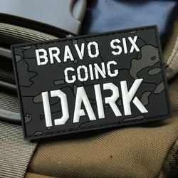 Bravo SIX Parche PVC luminoso con Velcro para mochila o brazal táctico