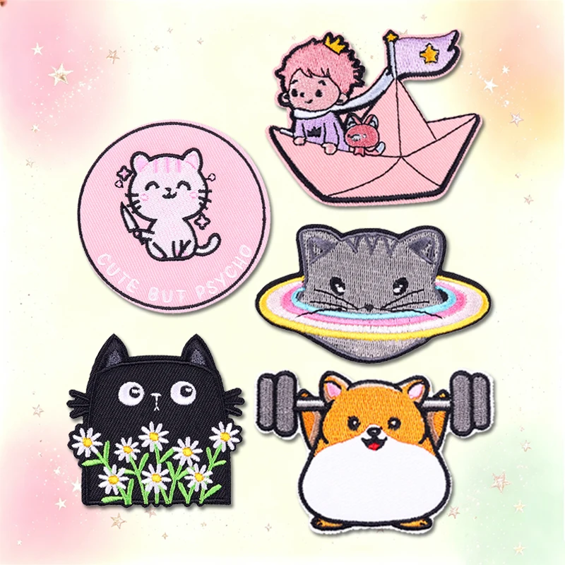 Diseños variados de león, dinosaurio y gato