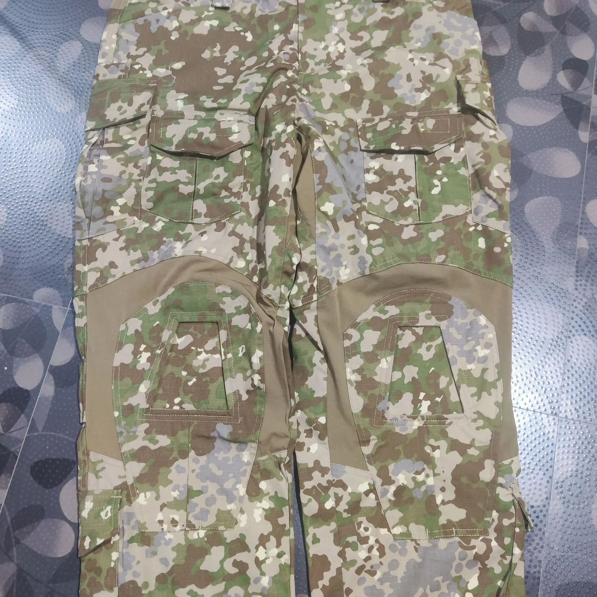 Patrones camuflaje en campo