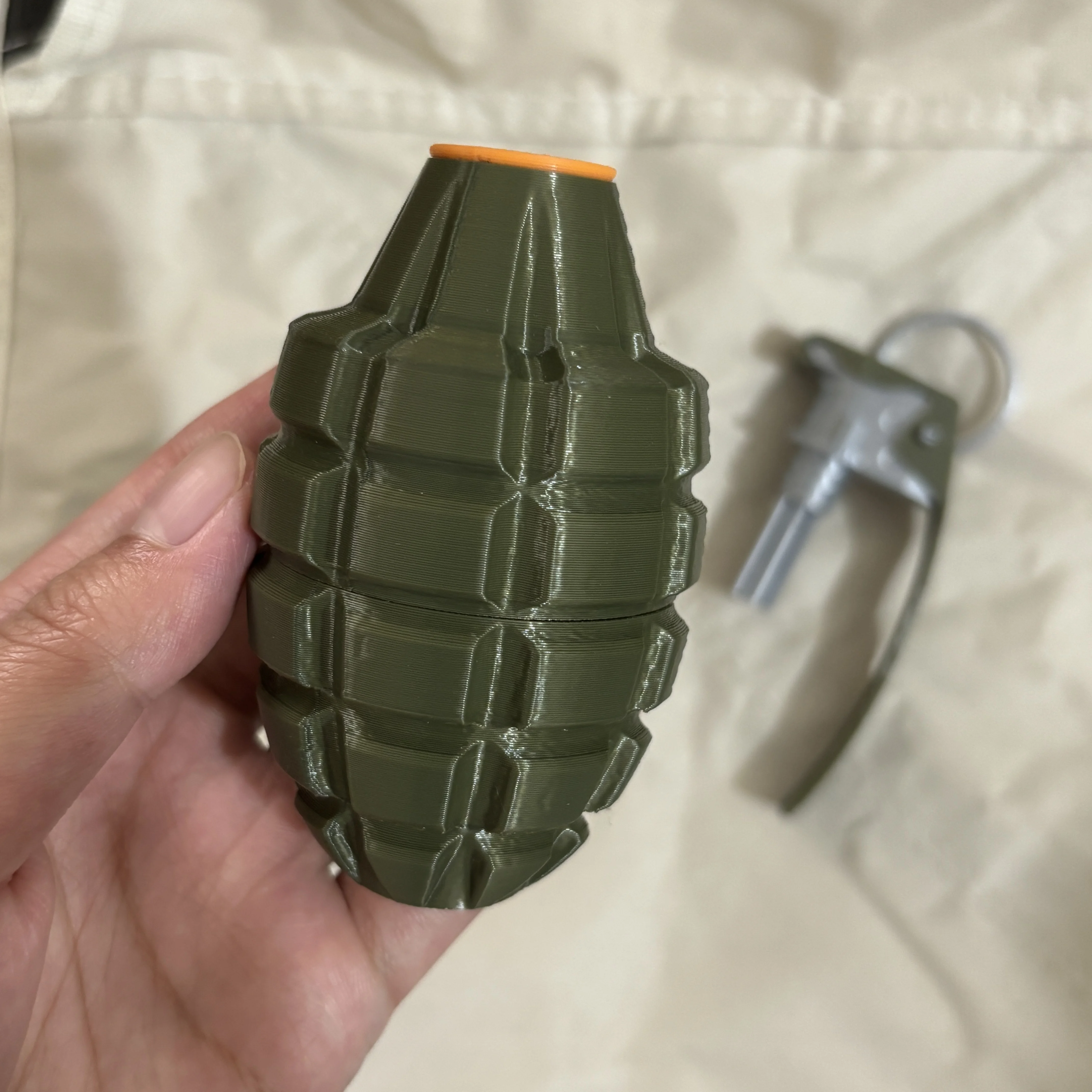 Réplica decorativa seccionada de granada MK2 impresa en 3D - imagen 5