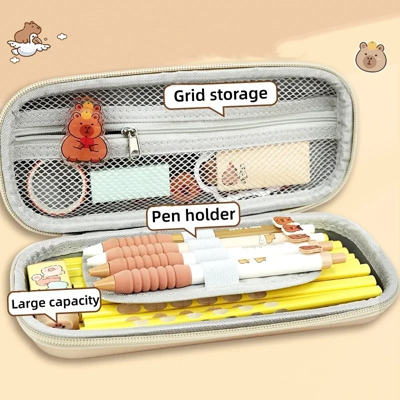 Estuche rígido impermeable con capibara, resistente y estanco - imagen 4