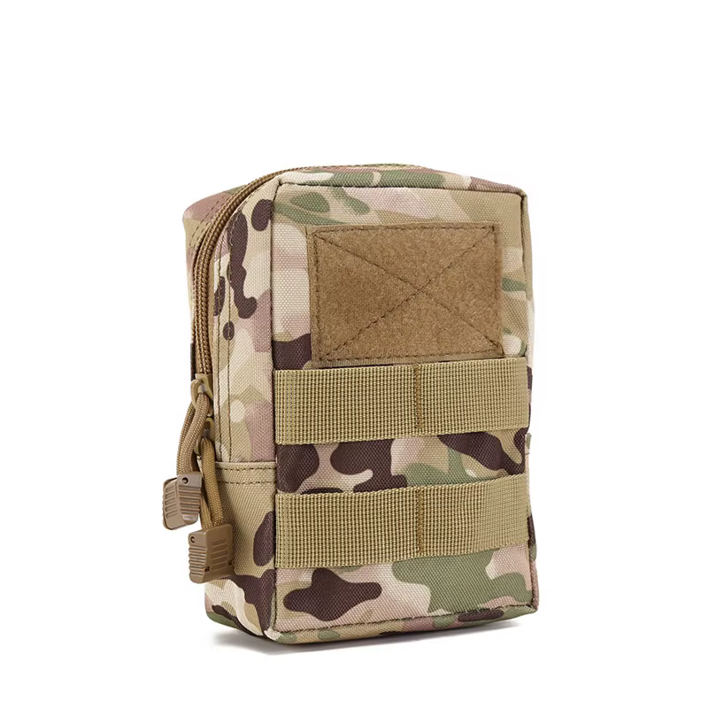Bolsas tácticas MOLLE en configuración de chaleco táctico